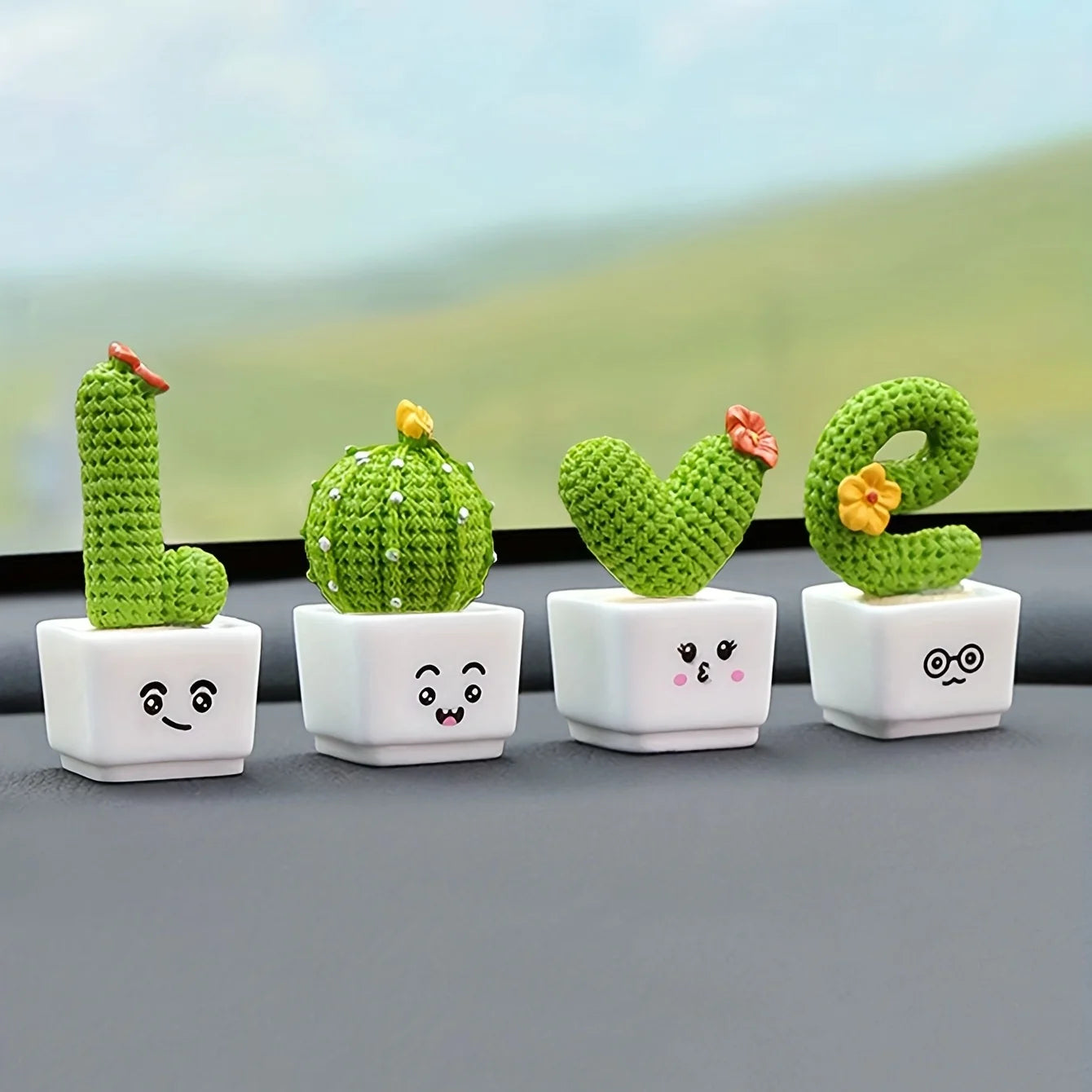 Resin Succulent Cactus Mini Green Plant Set of 4 for Office Home Living Room Crafts Eye Catching Short Length Figurines