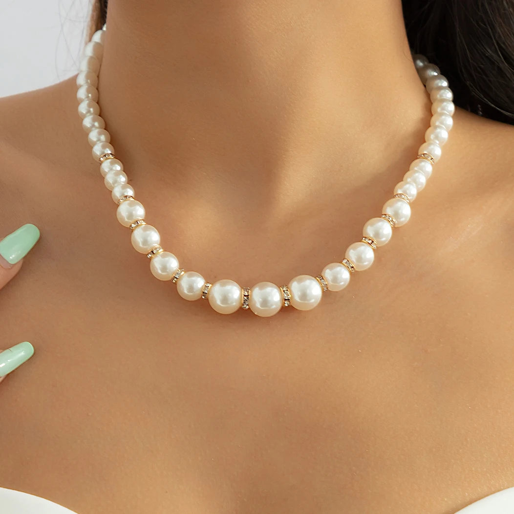 Irregular Pearl Choker Necklace