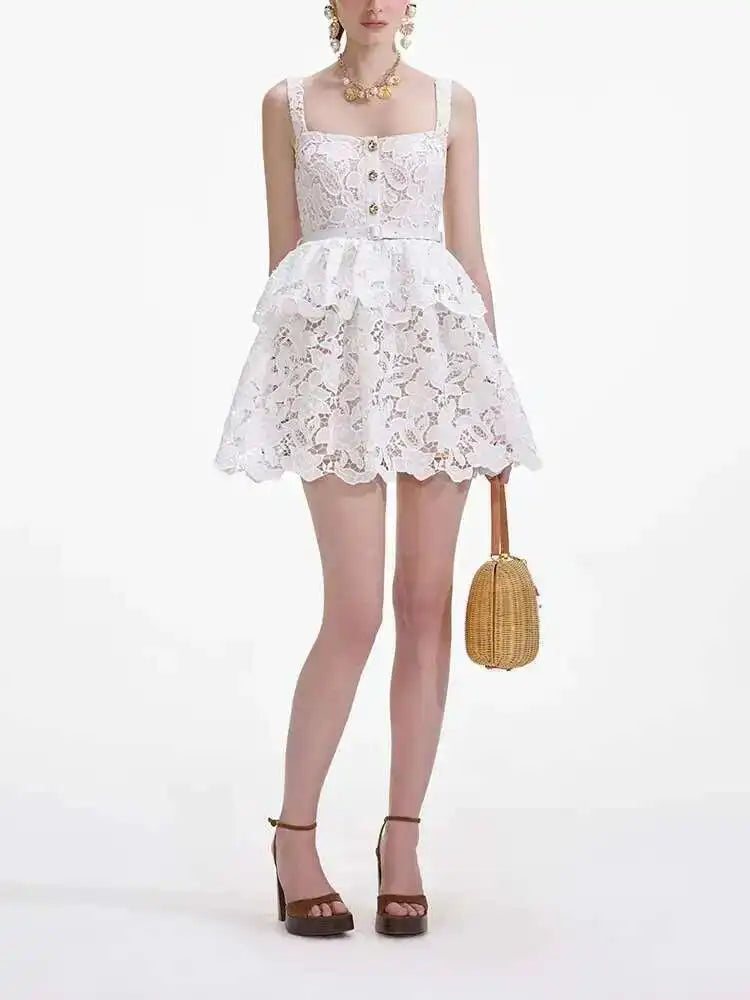 White / M