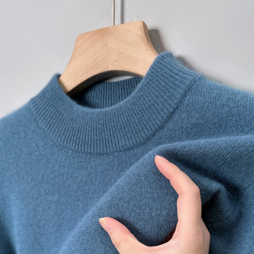 TurtleneckTitan Classic