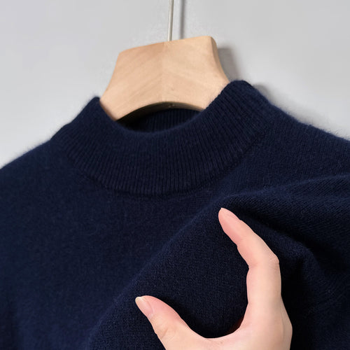 TurtleneckTitan Classic