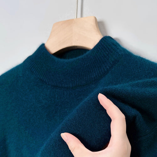 TurtleneckTitan Classic