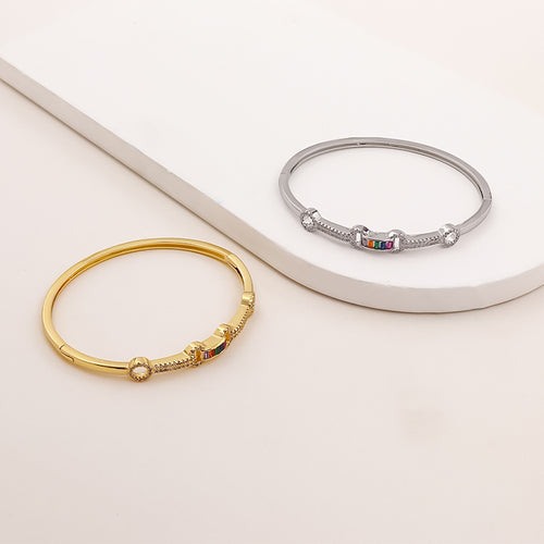 DazzleDock Zircon Bracelet