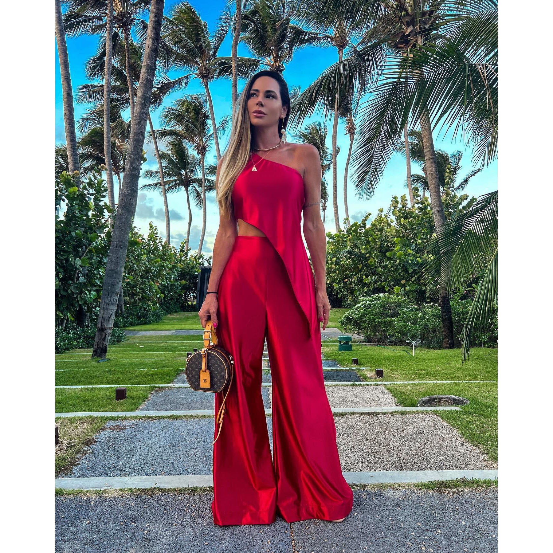 فستان مائل من OffbeatOpulence