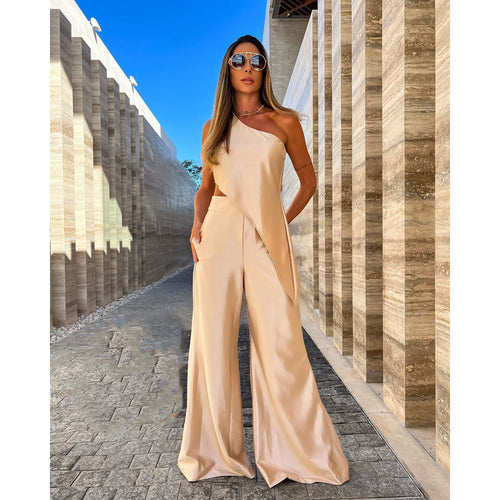 فستان مائل من OffbeatOpulence